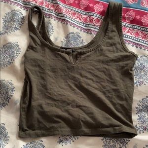 Crop top